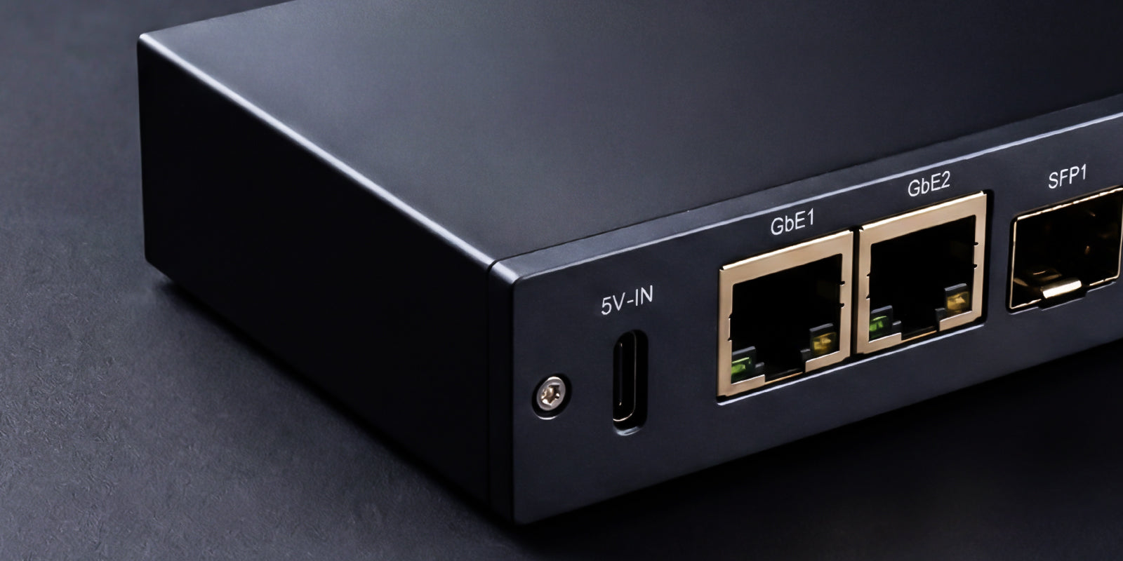 ARSY_NSW-1_Hi-Fi_Audio-Grade_Network_Switch-1600-7.jpg