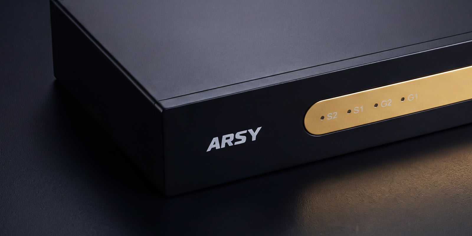 ARSY_NSW-1_Hi-Fi_Audio-Grade_Network_Switch-1600-4.jpg